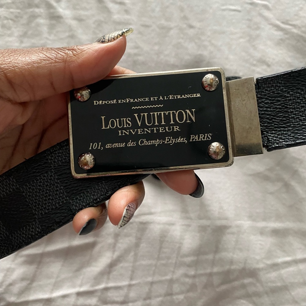 Louis Vuitton mens Reversible belt